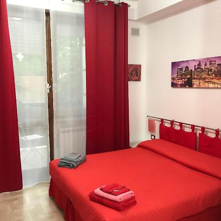 Da Gianni E Bea Hotel Foligno Bagian luar foto