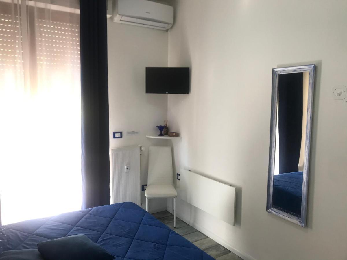 Da Gianni E Bea Hotel Foligno Bagian luar foto