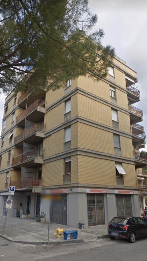 Da Gianni E Bea Hotel Foligno Bagian luar foto