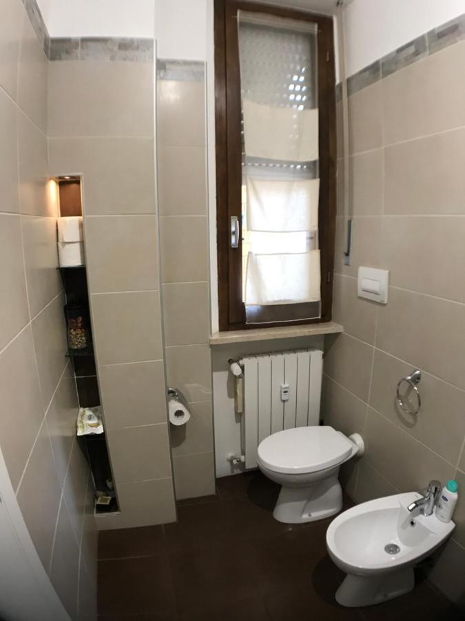 Da Gianni E Bea Hotel Foligno Bagian luar foto