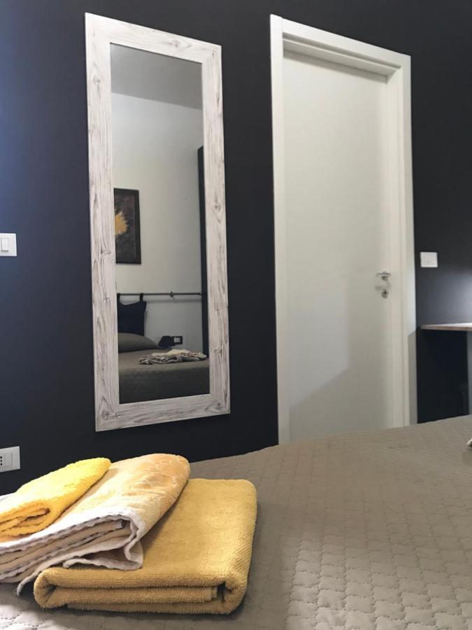 Da Gianni E Bea Hotel Foligno Bagian luar foto